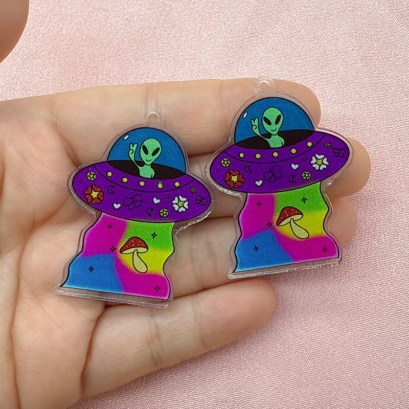10개 크로스보더 인기 재미있는 아크릴 외계인 캐릭터  - Earrings 리뷰 및 가격