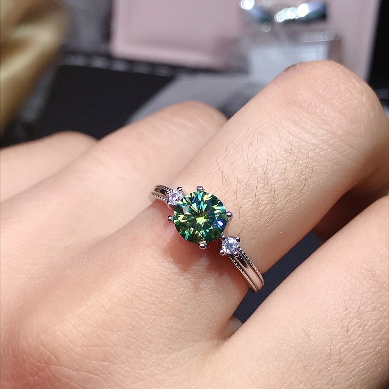 모거나이트 반지 VVS1 등급 실험실에서 재배한 다이아 - Moissanite Engagement Ring 1 Carat 리뷰 및 가격